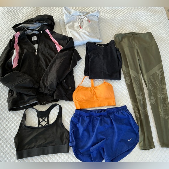 Prana Tops - Bundle of Workout Activewear Lounge Clothes x7